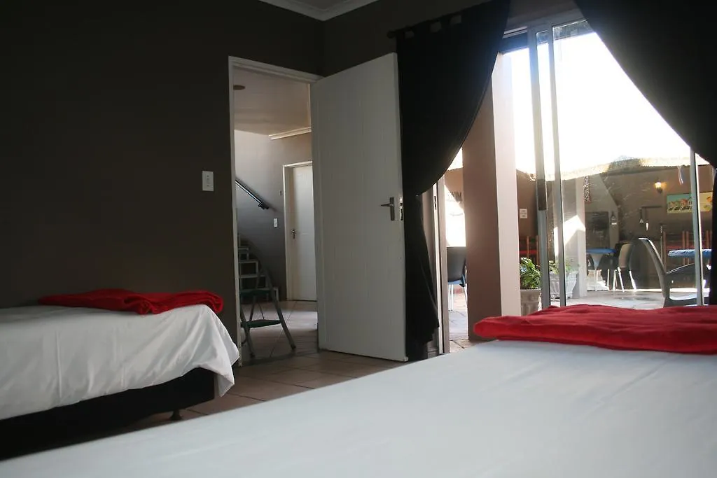 Colors Of Cape Town Lodge