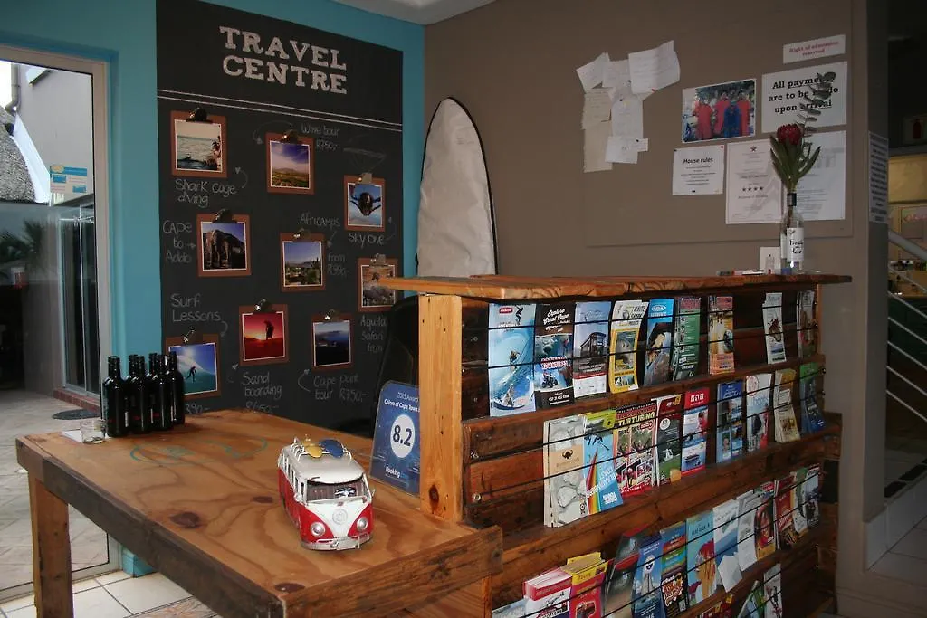 Hostel Colors Of Cape Town Lodge