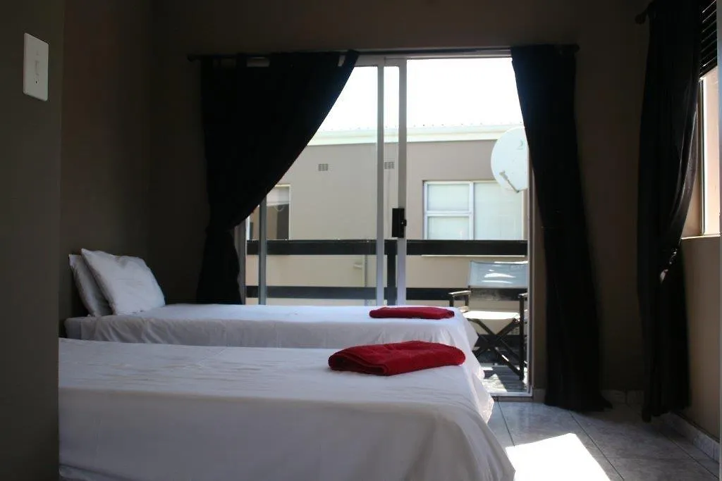 Hostel Colors Of Cape Town Lodge